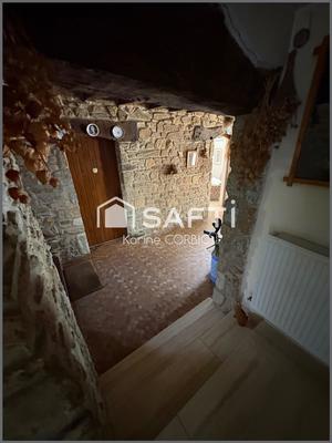 Maison - 187 m² - 9 pièces