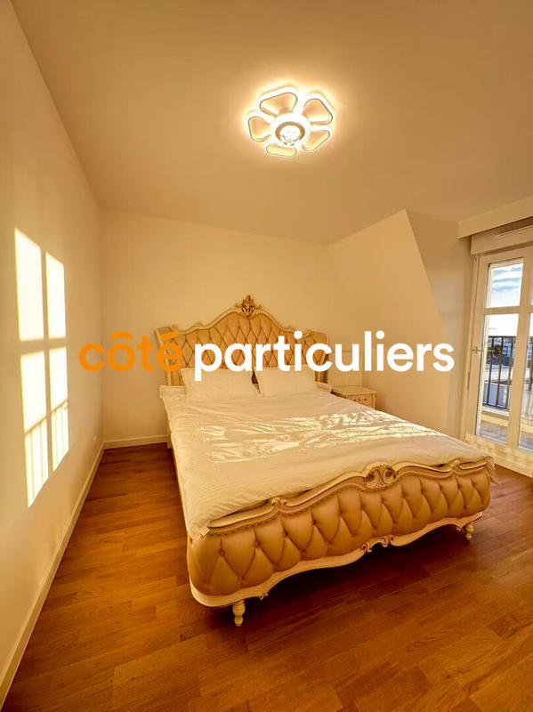 Chambre - 12 m² - 5 pièces