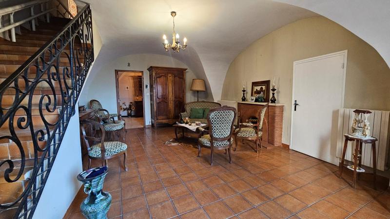 Maison - 280 m² - 7 pièces