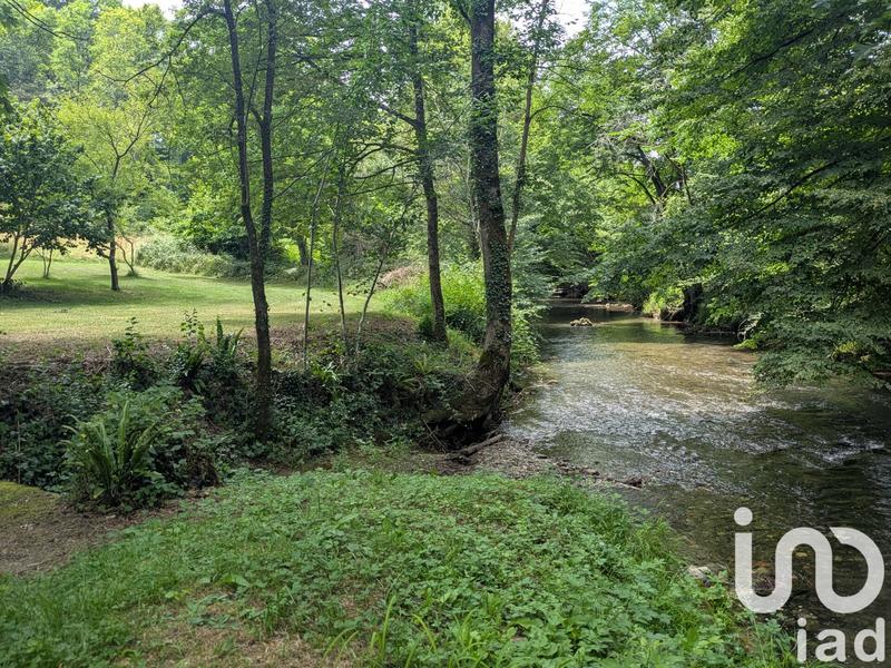 Maison - 303 m² - 19 pièces