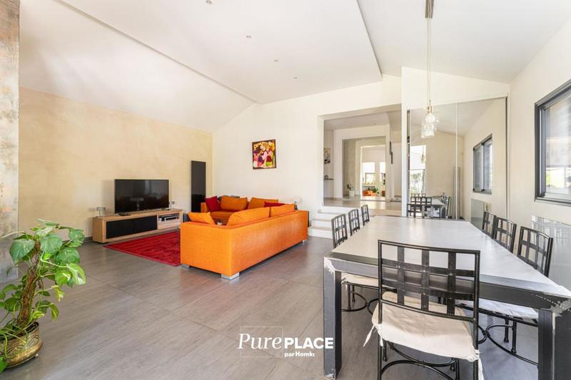 Maison - 150 m² - 5 pièces