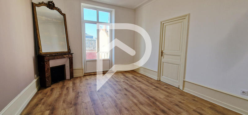 Appartement - 106 m² - 4 pièces