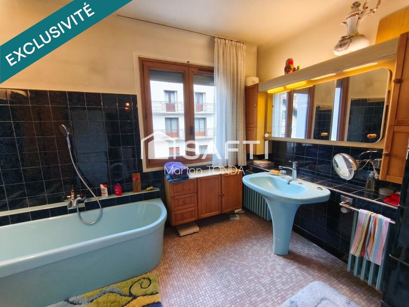 Appartement - 90 m² - 4 pièces