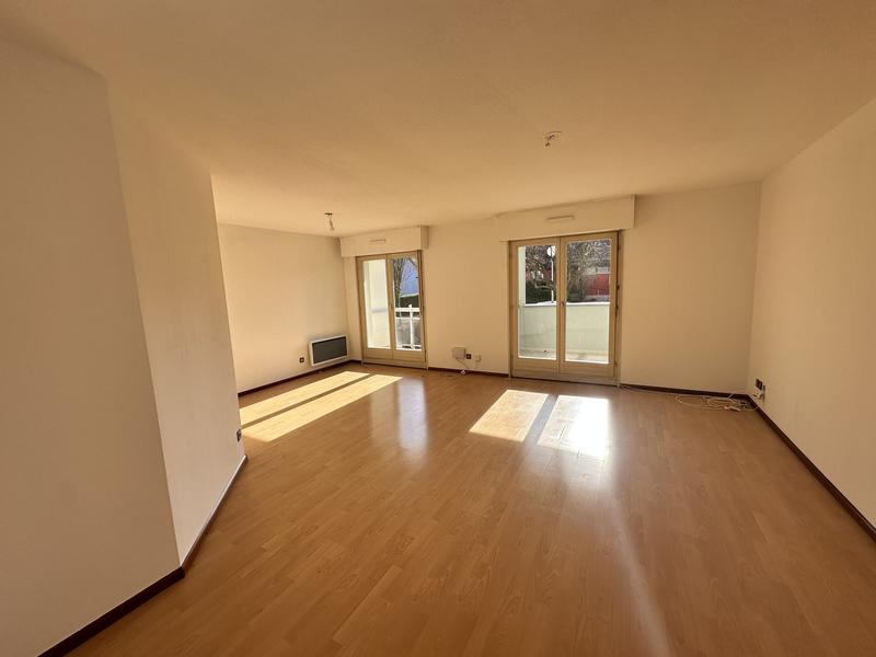 Appartement - 77 m² - 3 pièces