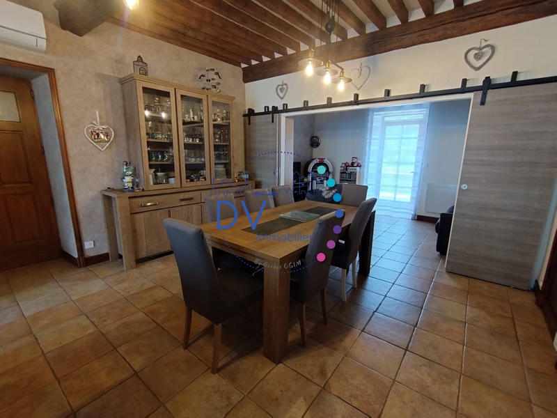 Maison - 221 m² - 9 pièces