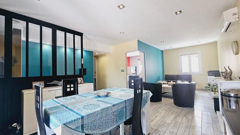 Maison - 92 m² - 4 pièces