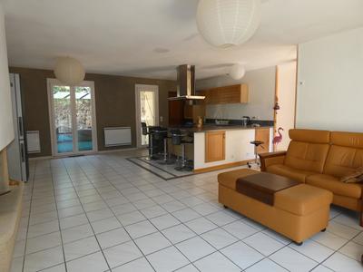 Villa - 100 m² - 4 pièces