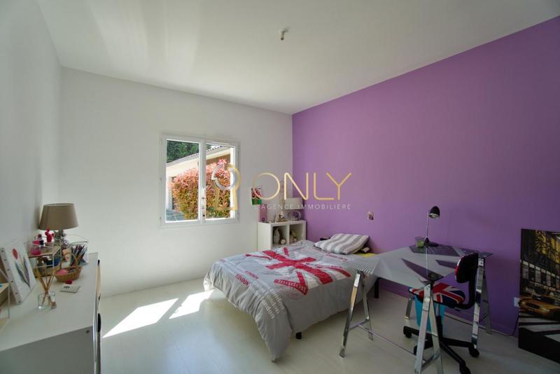 Maison - 228 m² - 6 pièces