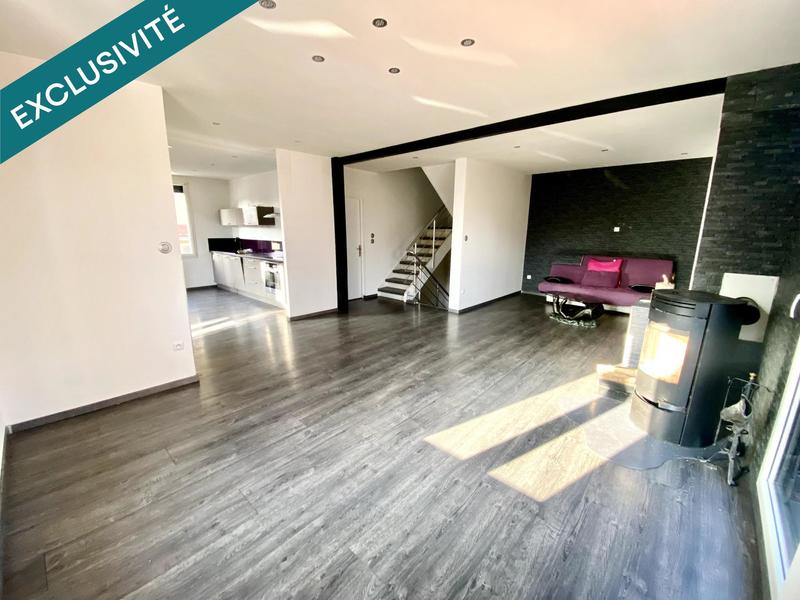 Maison - 96 m² - 5 pièces