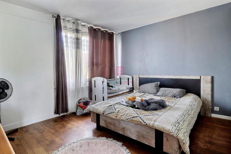 Maison - 150 m² - 8 pièces