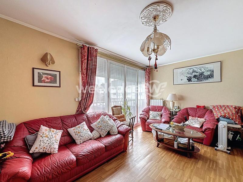 Maison - 107 m² - 7 pièces