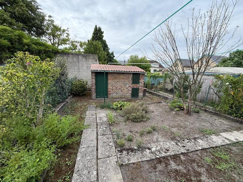 Maison - 90 m² - 5 pièces