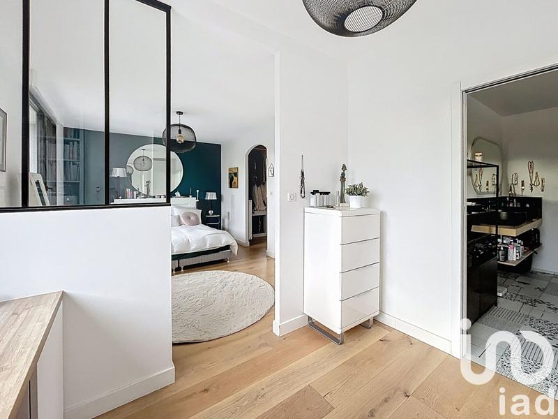 Maison - 260 m² - 8 pièces