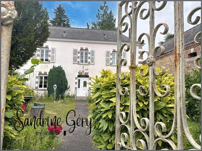 Maison - 134 m² - 8 pièces