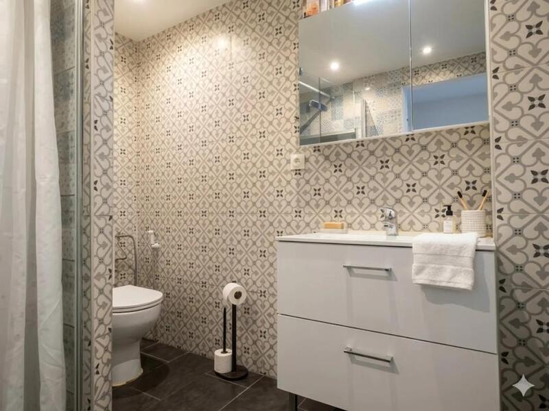 Maison - 225 m² - 11 pièces