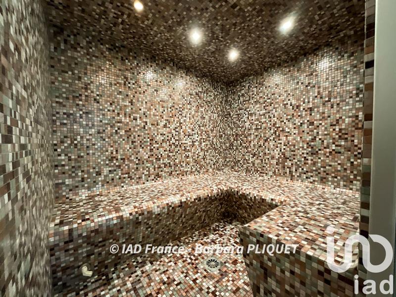 Maison - 191 m² - 7 pièces