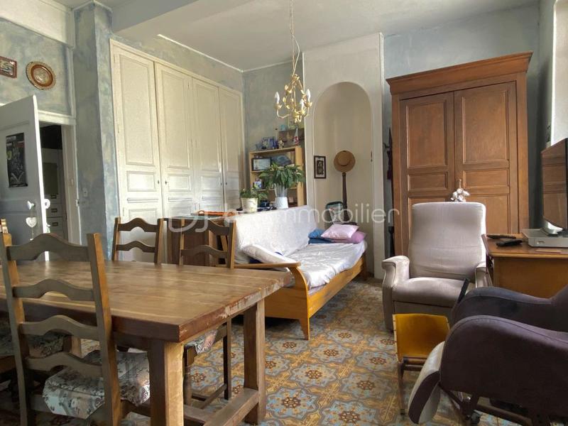 Maison de ville - 210 m² - 8 pièces