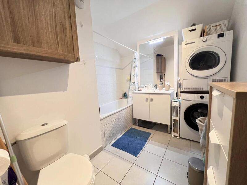 Appartement - 90 m² - 4 pièces