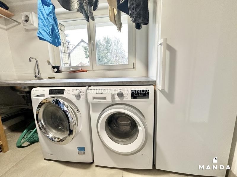 Chambre - 12 m² - 10 pièces