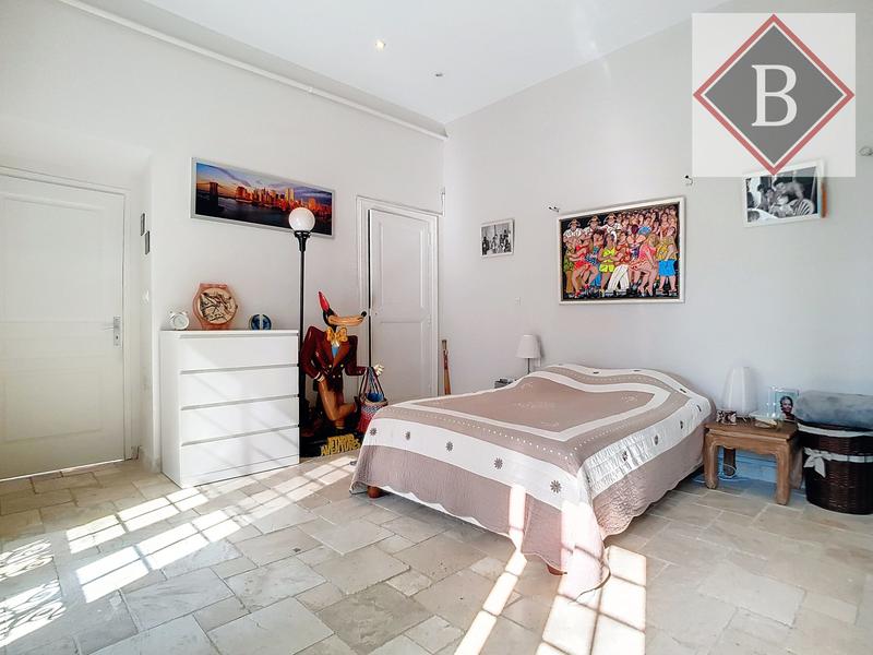 Appartement - 137 m² - 3 pièces