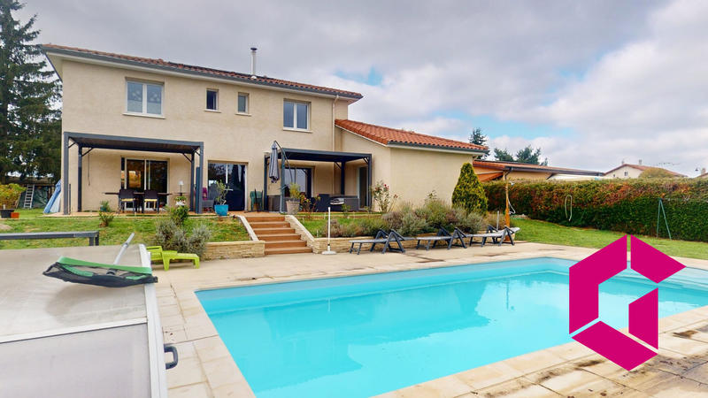 Villa - 180 m² - 5 pièces