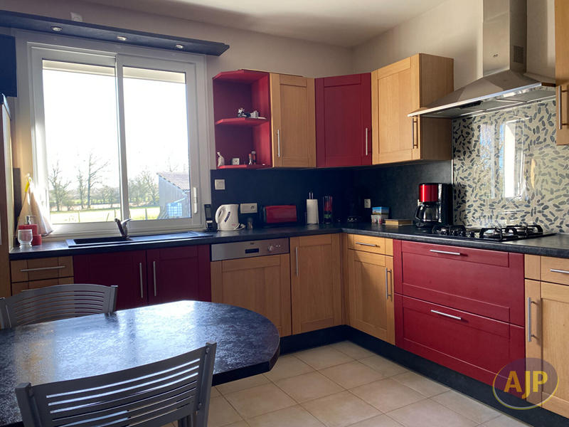 Maison - 112 m² - 4 pièces