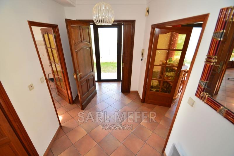 Maison - 195 m² - 7 pièces