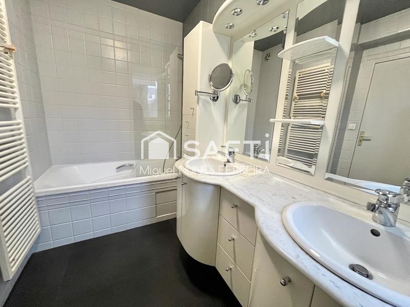 Appartement - 127 m² - 5 pièces