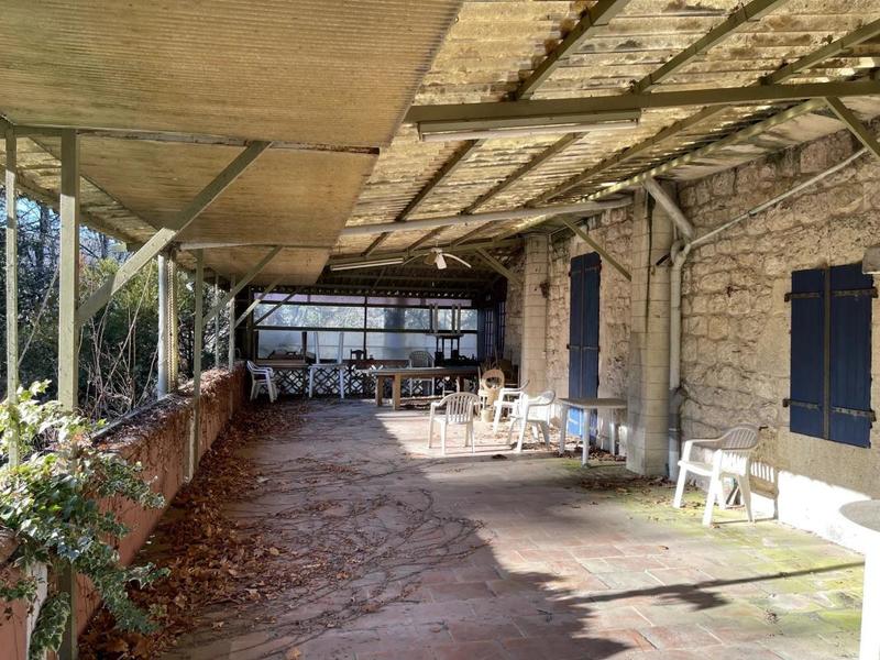 Hôtel particulier - 561 m² - 17 pièces