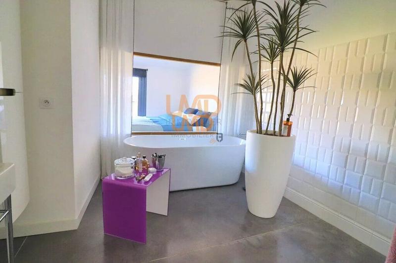 Maison - 190 m² - 4 pièces