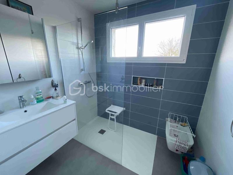 Maison traditionnelle - 117 m² - 6 pièces