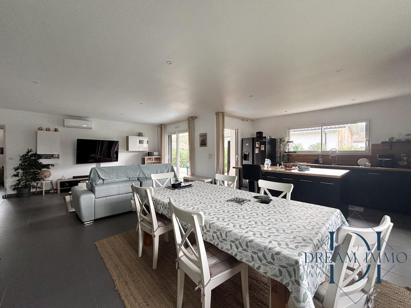 Maison - 101 m² - 4 pièces