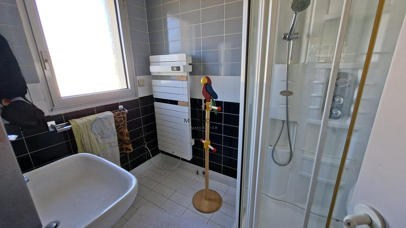 Maison - 237 m² - 7 pièces