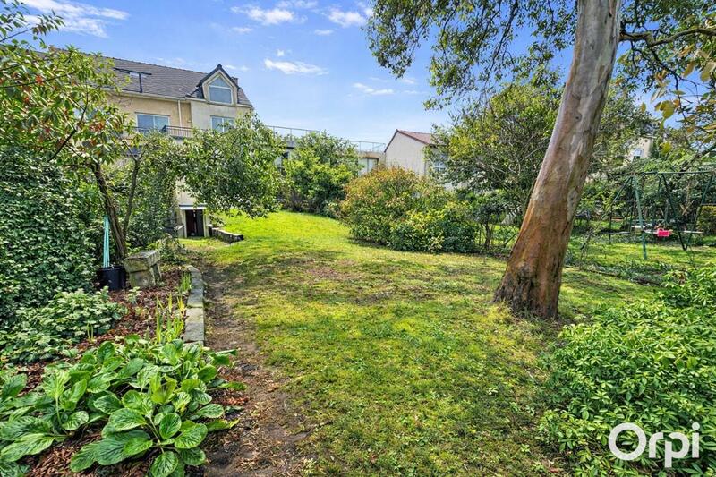 Maison de ville - 137 m² - 4 pièces