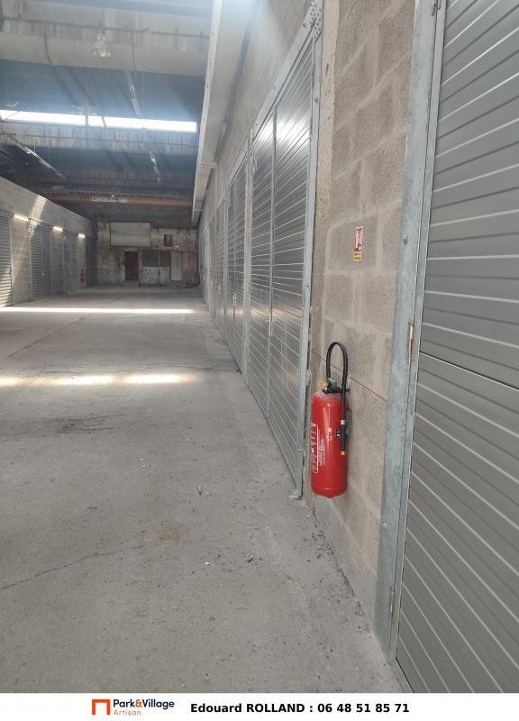 Entrepôt - 65 m²