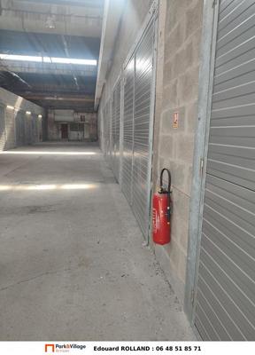 Entrepôt - 65 m²