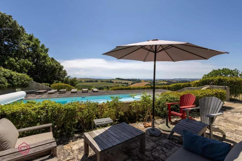 Maison de maîtres - 900 m² - 26 pièces