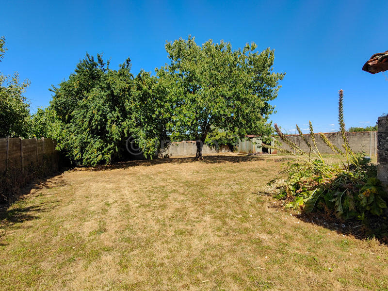 Maison en pierre - 83 m² - 3 pièces