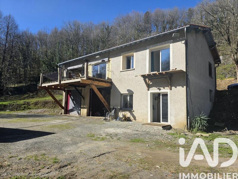 Maison - 132 m² - 6 pièces