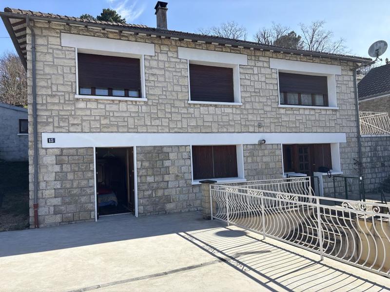 Maison - 175 m² - 6 pièces