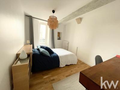 Loft - 151 m² - 5 pièces