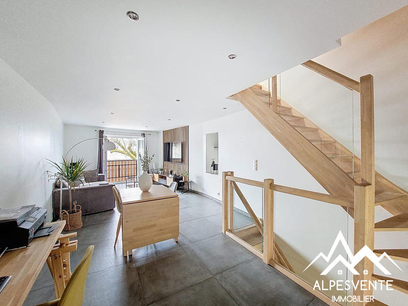 Maison - 97 m² - 4 pièces