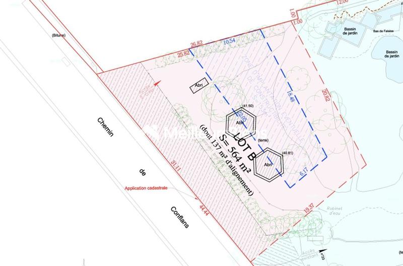 Terrain constructible - 564 m²