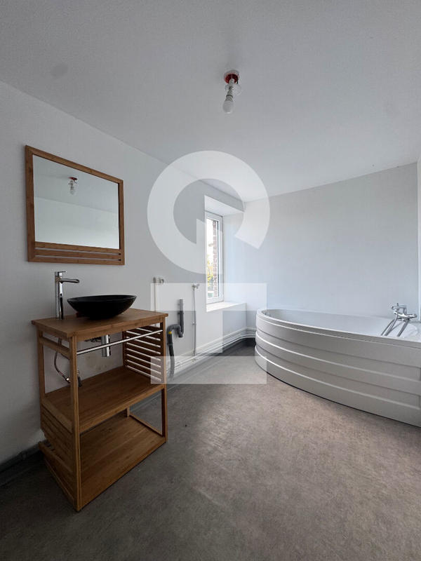 Maison - 80 m² - 3 pièces