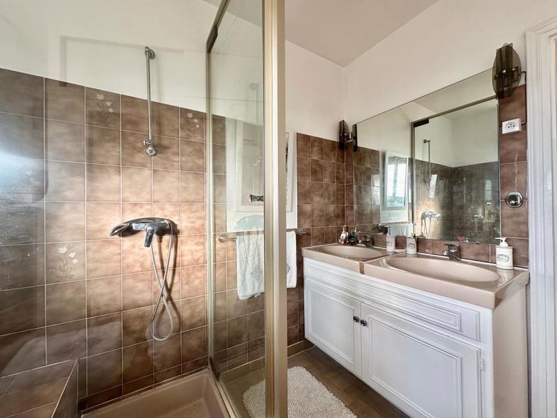 Appartement - 92 m² - 3 pièces