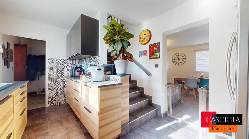 Maison - 85 m² - 4 pièces