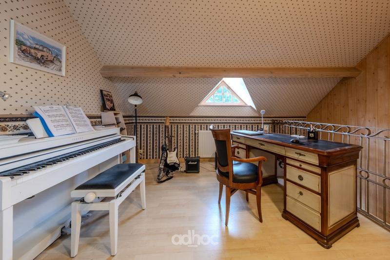 Maison - 200 m² - 8 pièces