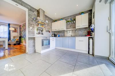 Maison - 135 m² - 7 pièces