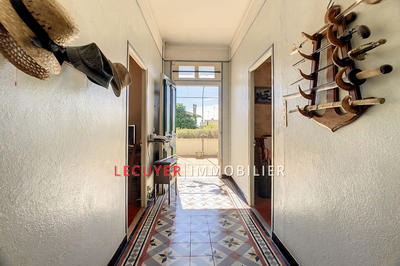 Maison - 208 m² - 5 pièces