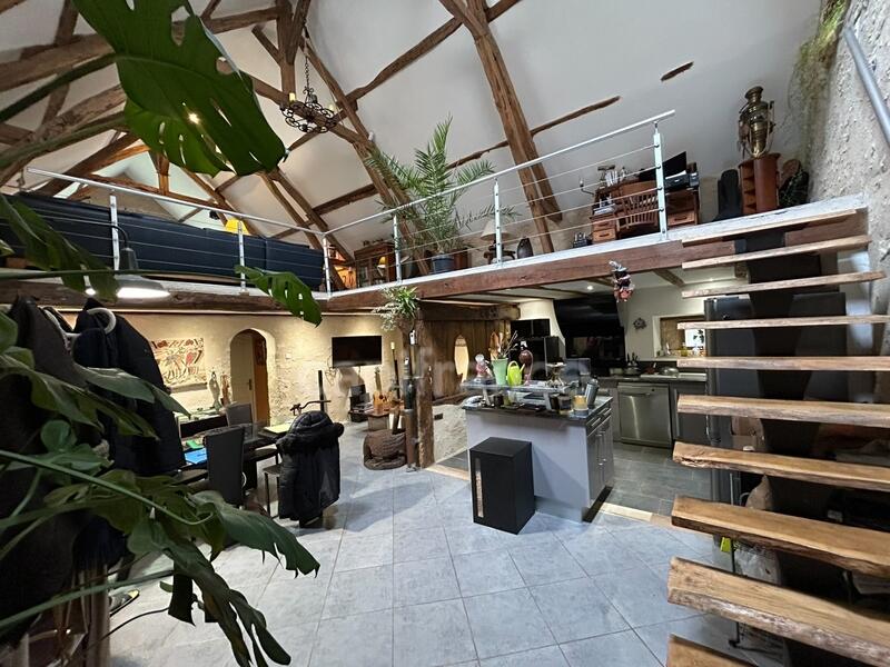 Maison - 151 m² - 4 pièces